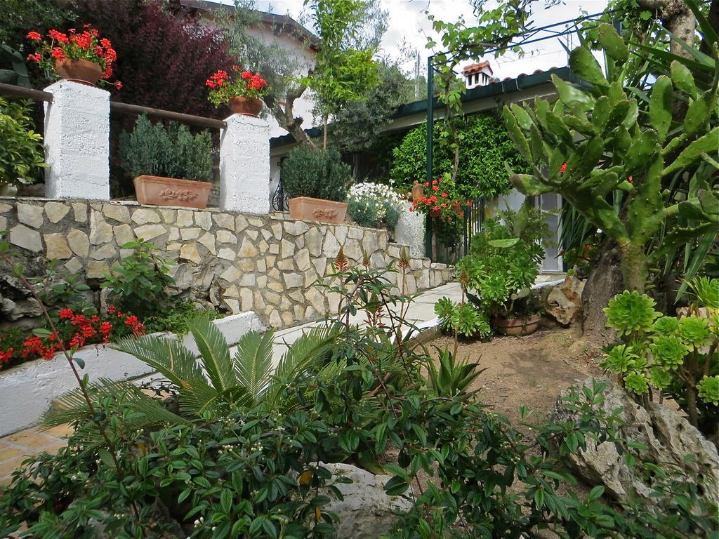 La Maison Galu' Itri Bagian luar foto